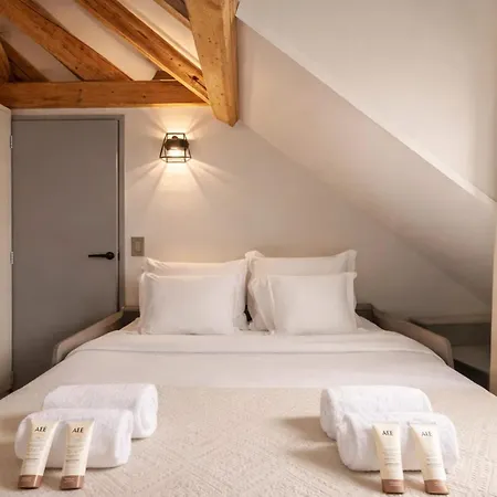 Apartment Place Des Vosges